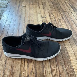 Men’s Nike shoes - Size 13
